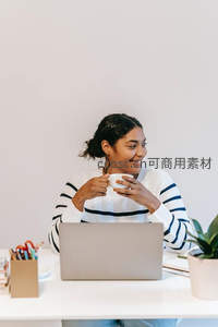 微笑的办公时刻