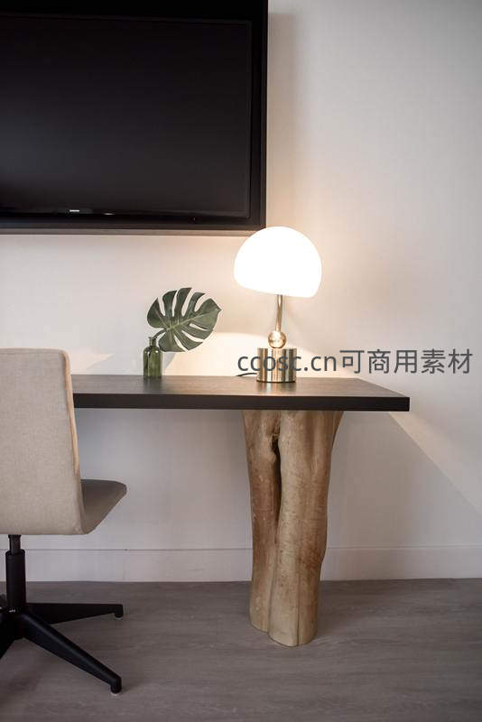 原木桌腿现代简约书桌