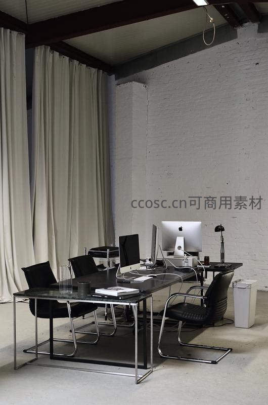 工业风办公室会议区