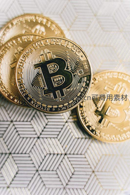 比特币金币堆叠呈现加密货币概念