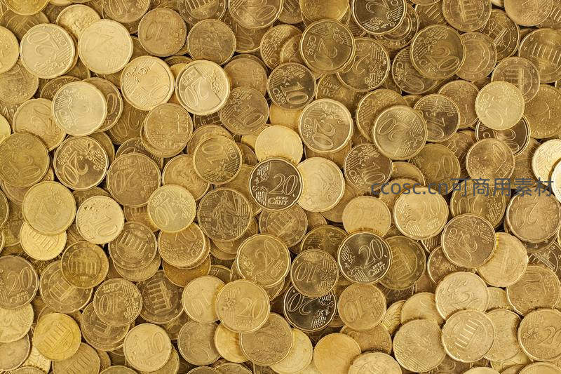 金色欧元硬币堆叠成财富海洋