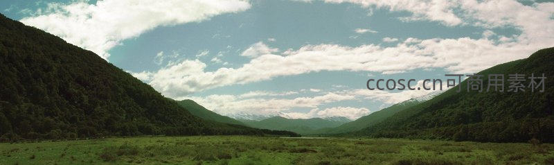 绿谷晴空：山谷草原云卷云舒