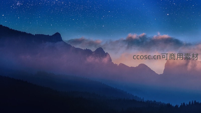 星空下的云海山脉，梦幻紫蓝渐变夜景