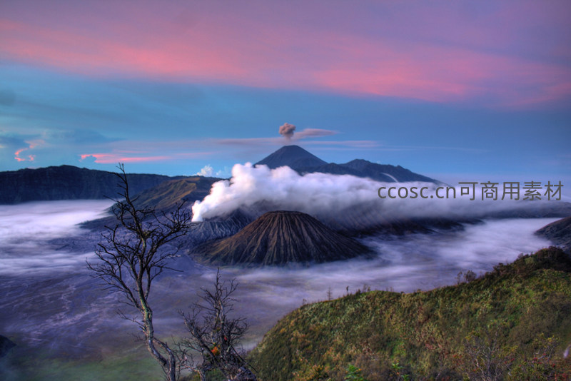 火山云海晨曦美景