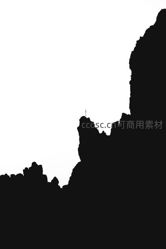 峭壁孤十字，黑白极简境