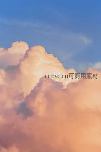 晚霞染云层，天空如画布般绚烂