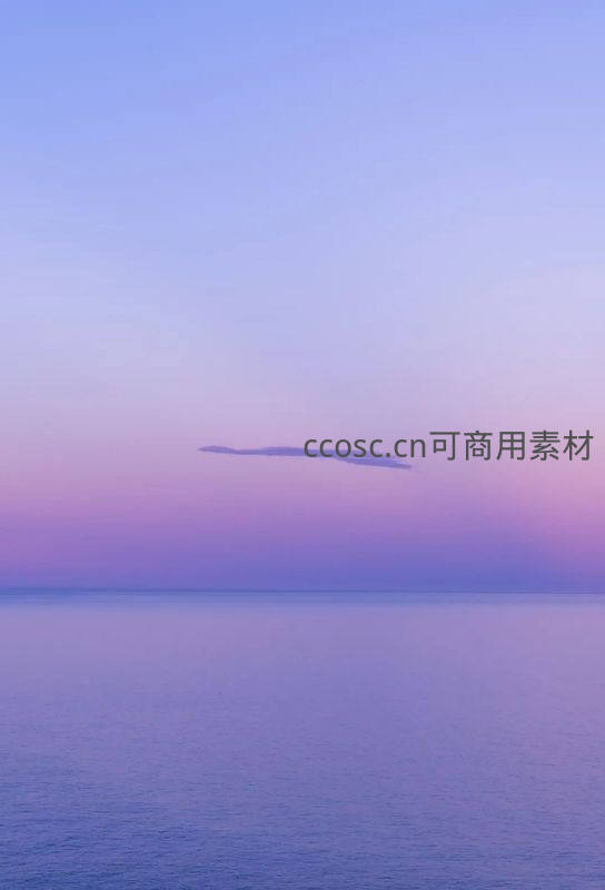 紫霞满天海平线静谧