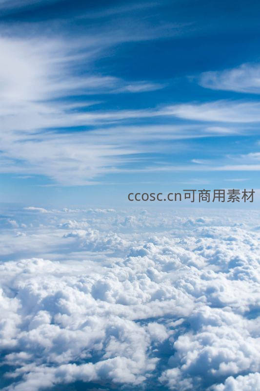 蓝天白云，俯瞰无垠云海