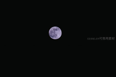 漆黑夜空中皎洁的满月