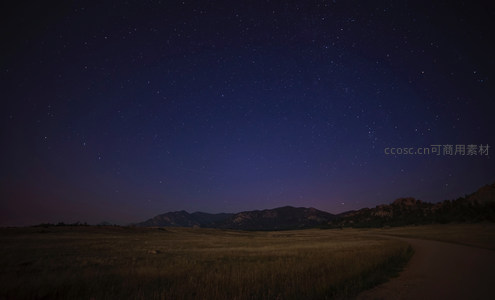 星空下的寂静山野小径