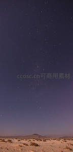 荒漠旷野中的无垠星海
