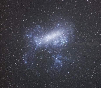 三角座星系的旋臂光辉