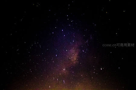星空下的银河，紫霞弥漫天际