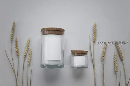 简约香薰蜡烛与麦穗静物摆拍