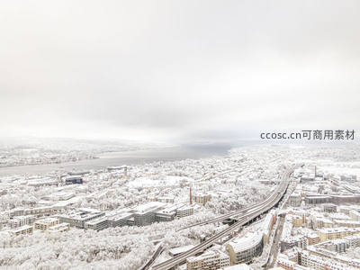 雪覆城市航拍全景图