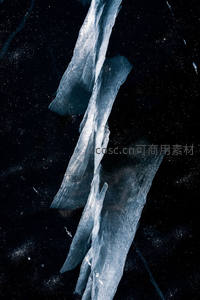 暗夜冰裂纹的抽象艺术