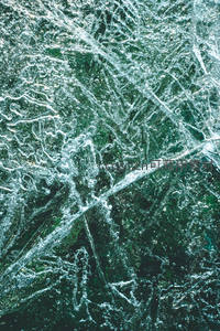 冰裂纹理：自然形成的抽象艺术