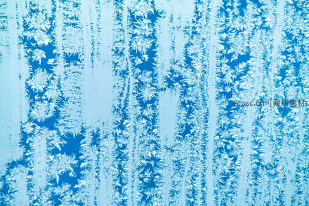 冰霜纹理覆盖的玻璃窗面