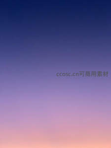 紫粉霞光铺满天际温柔