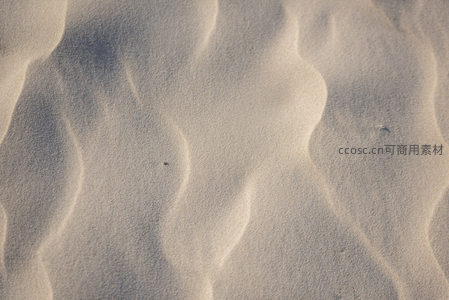 微距镜头下的沙粒波纹纹理