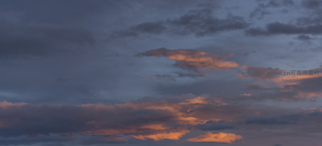 暗云缝隙透夕照