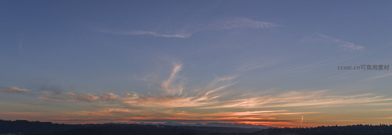 山峦剪影霞光万丈