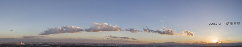 日落时分的城市全景