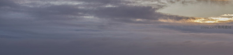 暮色苍穹，云层渐染金边