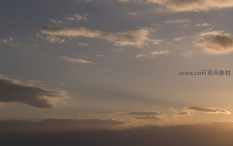 晚霞轻抚天际云卷云舒如画