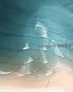 上帝视角下的海岸线与孤影