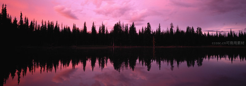 湖畔森林倒影，暮色静谧如镜