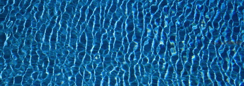 波光粼粼的蓝色水面纹理