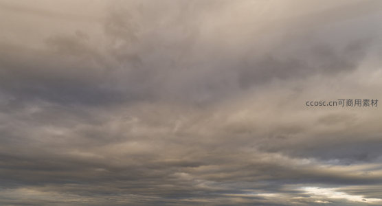 暮色中云雾缭绕天地交融