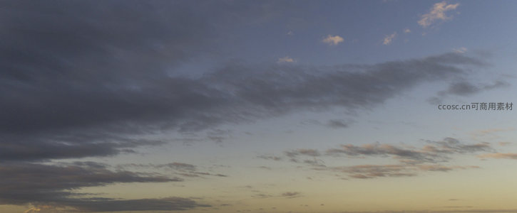 渐变天幕，暮云轻舞如诗