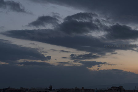 暮霭沉沉云卷云舒