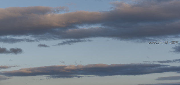 暮色云层染霞光，天空如画展宏图