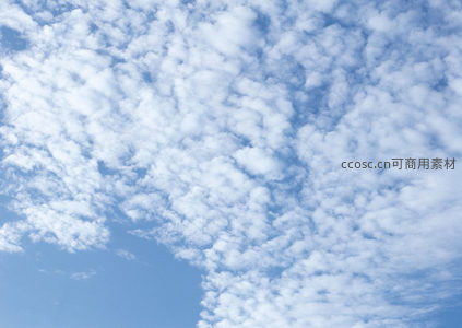 鱼鳞状高积云，天空的精致图案