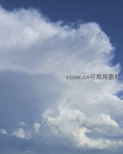 高空视角下洁白云海翻腾，如梦似幻。