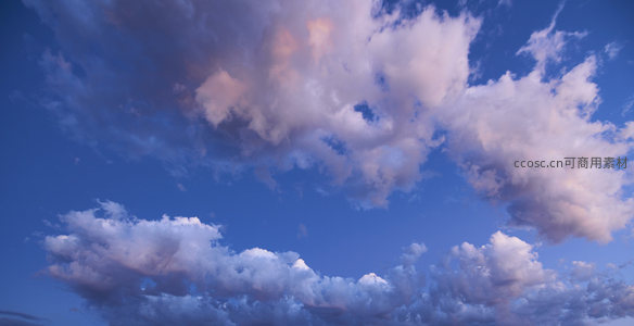 晚霞染云层紫粉交织梦幻天幕