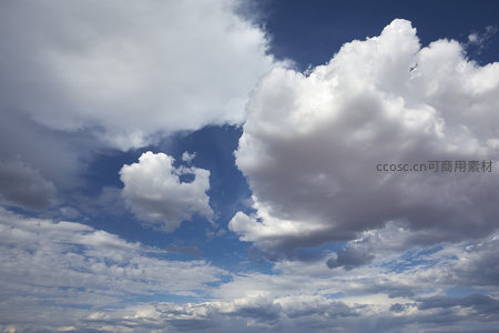 云海翻腾气势磅礴