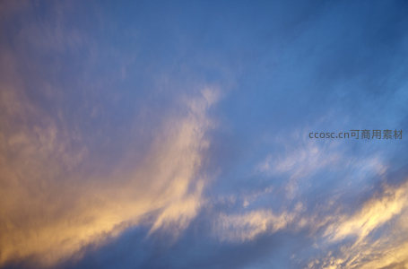 蓝空流云舞金边，诗意黄昏醉人心