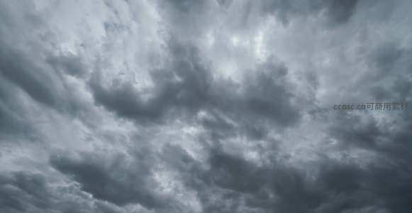 暴雨前奏：翻涌的乌云笼罩苍穹