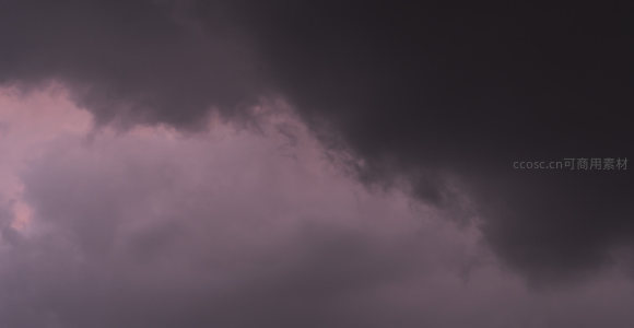 紫霞漫天，乌云压境的壮丽天象