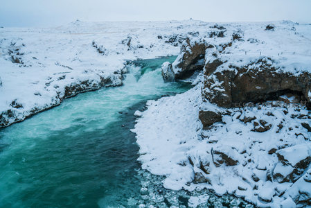 雪域冰河奔腾不息
