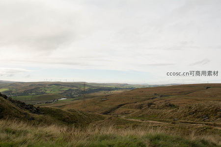 丘陵风光与风力发电机远景