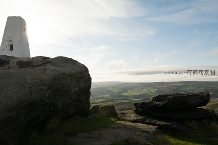 地标塔俯瞰田园风光