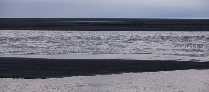 黑白滩涂极简之美