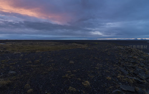 火山灰原野日落余晖