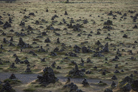 远眺火山岩平原，静谧无垠