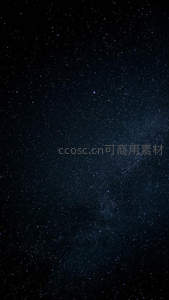 浩瀚星空银河横贯夜空繁星点点